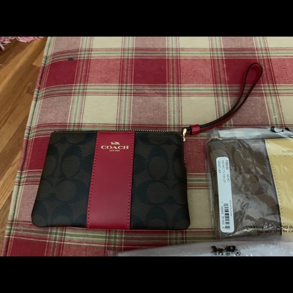 Coach - Picture 2 of 2